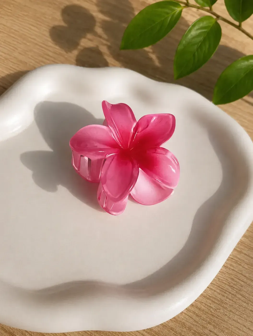 Rose pink flowery Hairclaw