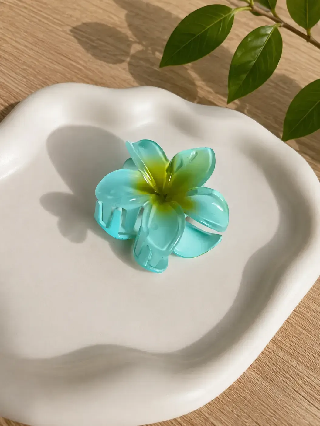 Sea Green flowery Hairclaw