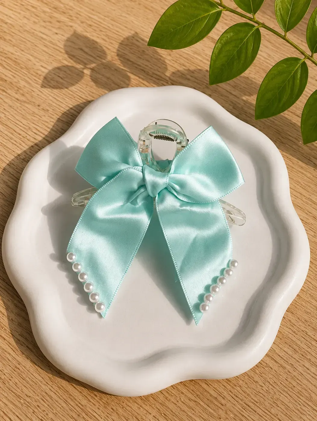 Sea Green Bow shaped Hairclaw